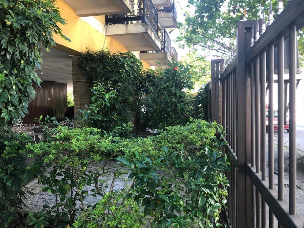 4 dormitórios no Guarujá, próximo ao Aquário! Sinta-se em casa! Exterior foto